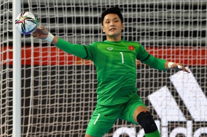 Ảnh bài viết Đức Hòa: 'Văn Ý xứng đáng giành Quả bóng vàng Việt Nam'