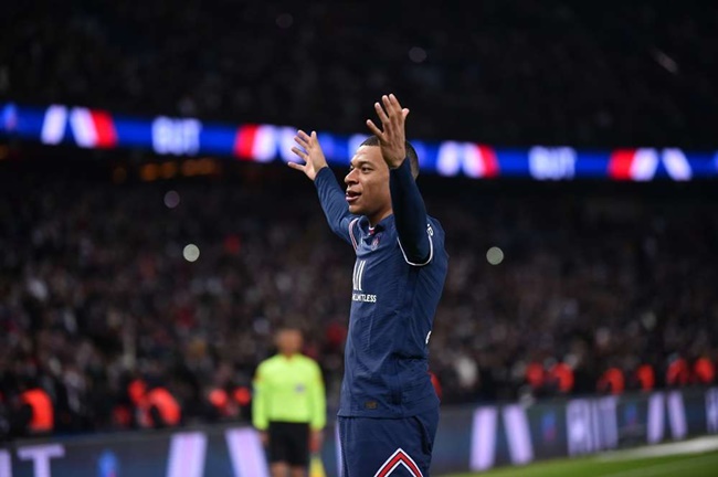 Ảnh bài viết Mbappe nói gì khi sánh ngang Ibra?
