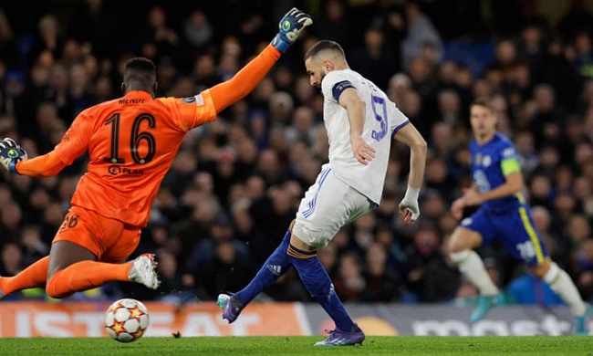 Ảnh bài viết Đối diện Benzema, các thủ môn bị át vía khó hiểu