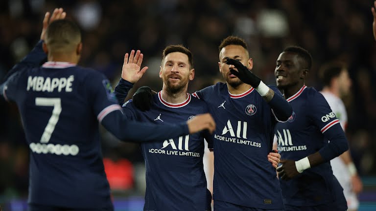 Ảnh bài viết Đội hình tiêu biểu vòng 30 Ligue 1: Bộ 3 PSG, Coutinho đệ nhị
