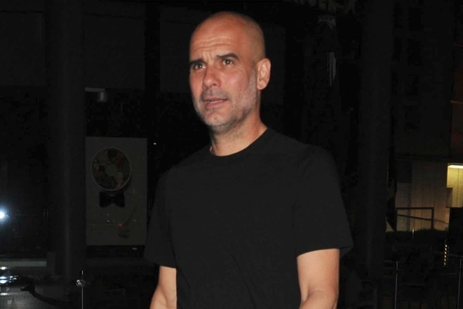 Ảnh bài viết Pep cùng dàn sao Man City ăn mừng chức vô địch thâu đêm