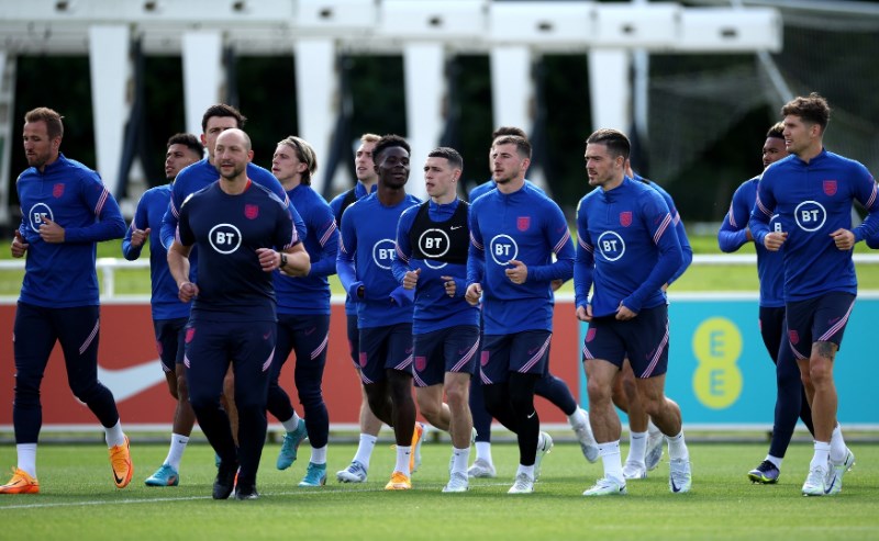 Ảnh bài viết ĐT Anh chào đón 2 tân binh, Maguire lầm lũi tập luyện