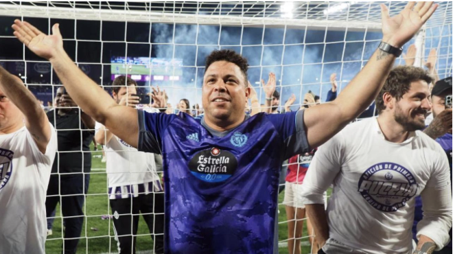 Ảnh bài viết Ronaldo 'béo' đạp xe 500 km ăn mừng đội nhà lên hạng