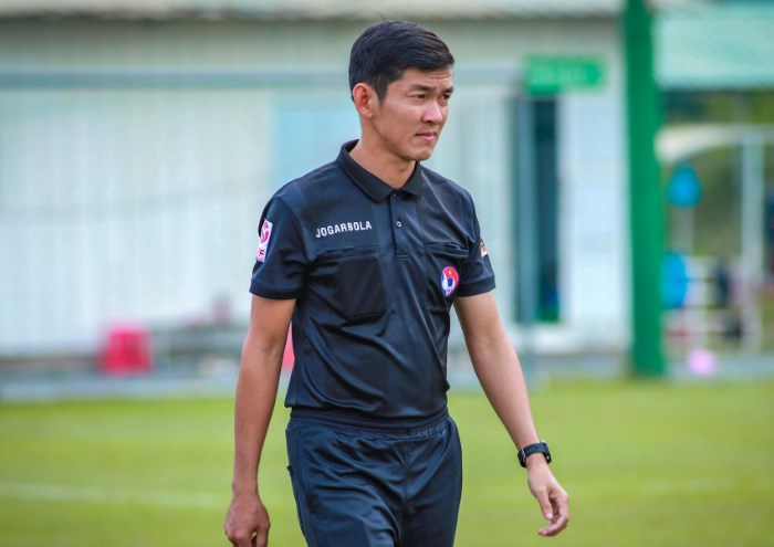 Ảnh bài viết Vụ cầu thủ đấm trọng tài: "Tôi thật sự bất ngờ và đã rất kiềm chế"