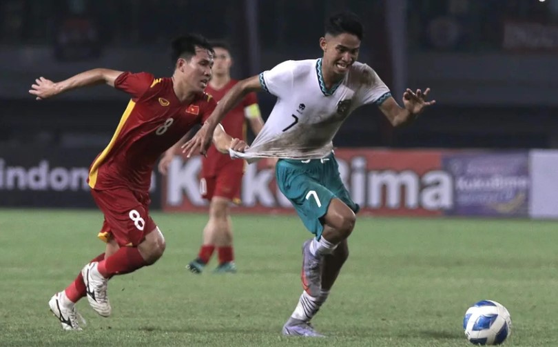 Ảnh bài viết HLV Đinh Thế Nam: U19 Việt Nam bị tâm lý nên chuột rút nhiều
