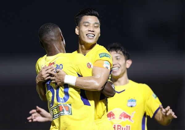 Ảnh bài viết Top đầu V-League 2022: HAGL hồi sinh, 'thiếu gia' ngổ ngáo