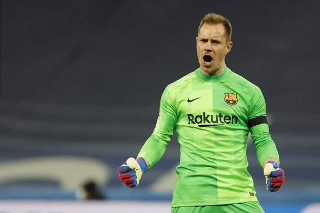Ảnh bài viết Cú sốc Barca, thêm 3 cầu thủ éo le giống De Jong