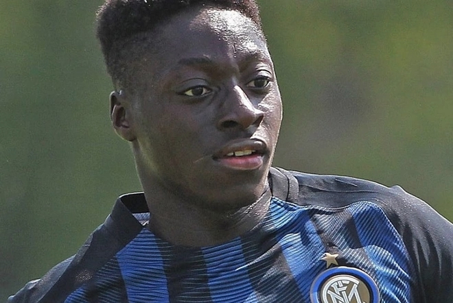 Ảnh bài viết Pau không lấy cựu tiền vệ Inter Milan