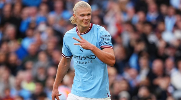 Ảnh bài viết Haaland khiến Messi 'hít khói', vượt mặt 2 huyền thoại Brazil