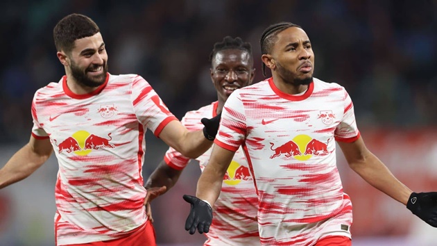 Ảnh bài viết Chelsea lập cú đúp chớp nhoáng, chi thêm 100 triệu nổ bom tấn