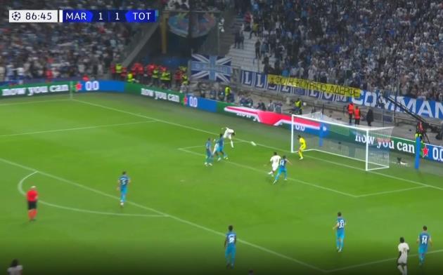 Ảnh bài viết Người cũ Arsenal bỏ lỡ muối mặt trước Spurs, đội nhà bị loại luôn khỏi cúp châu Âu