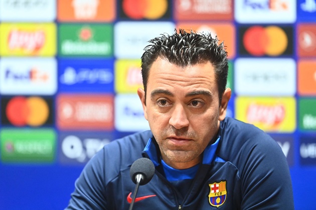 Ảnh bài viết Pique giải nghệ, Xavi xác nhận Barca nổ tân binh