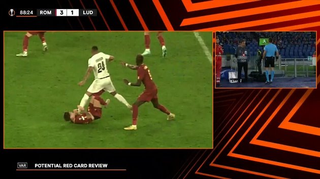 Ảnh bài viết VAR trừng phạt pha phạm lỗi ghê rợn ở Europa League