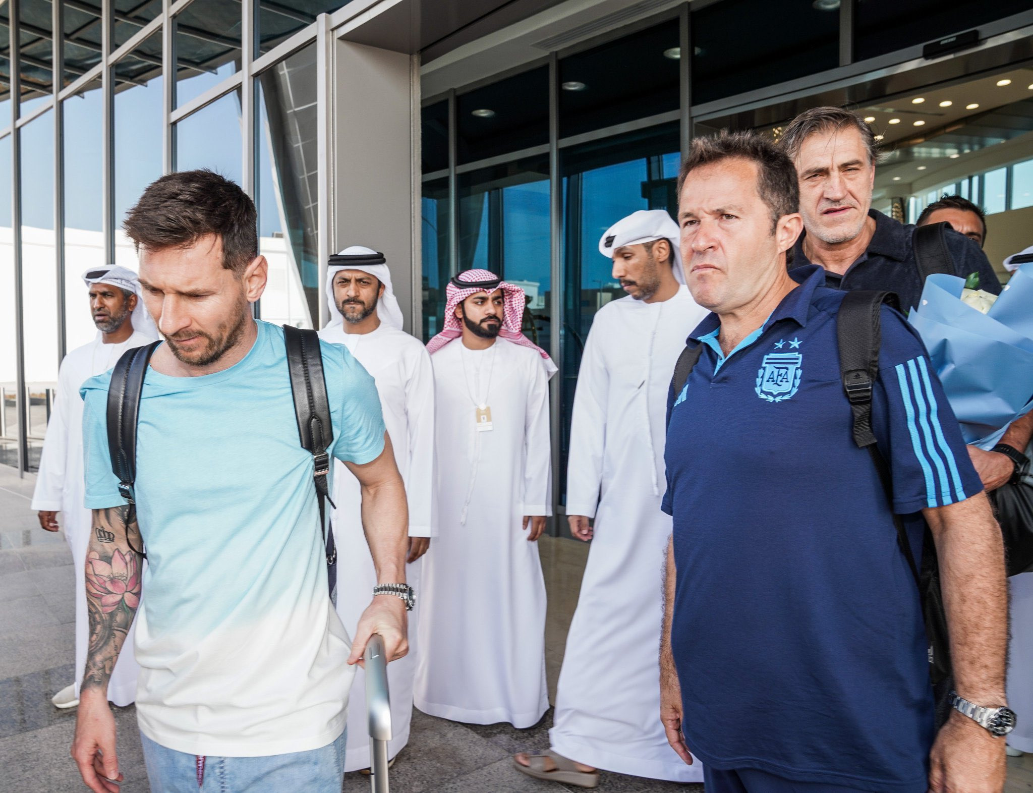 Ảnh bài viết Messi và dàn sao Argentina bay sang UAE hội quân