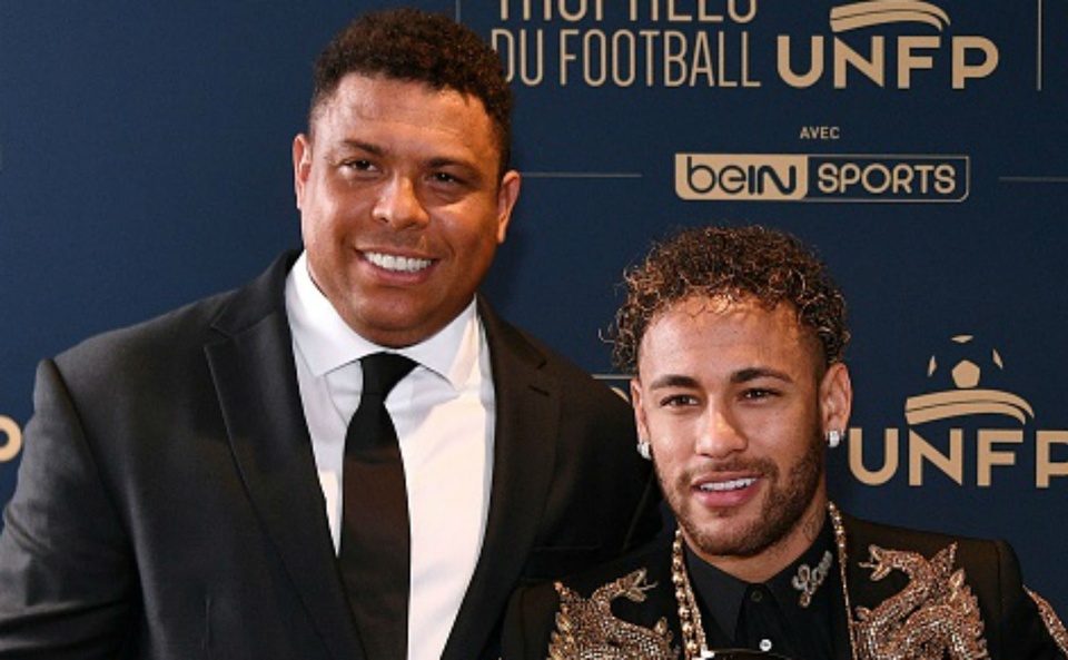 Ảnh bài viết Ronaldo 'béo' muốn Neymar học Messi