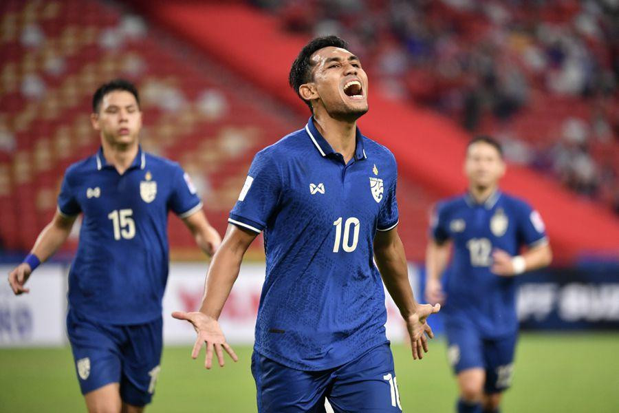 Ảnh bài viết Thái Lan chốt danh sách dự AFF Cup: Trông chờ vào Teerasil Dangda