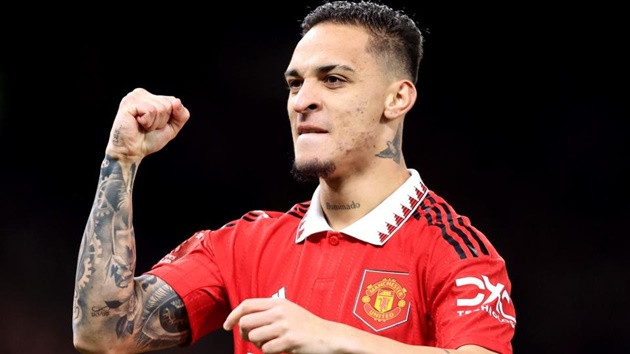 Ảnh bài viết Antony 'bỏ túi' 2 cầu thủ Everton trong 1 nốt nhạc