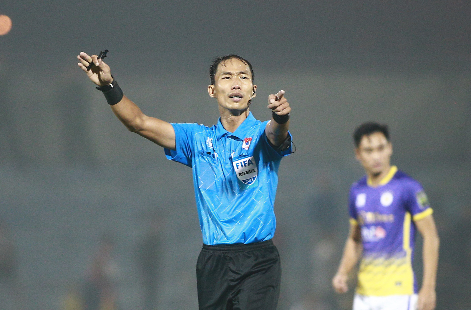 Ảnh bài viết Trọng tài Việt Nam học VAR