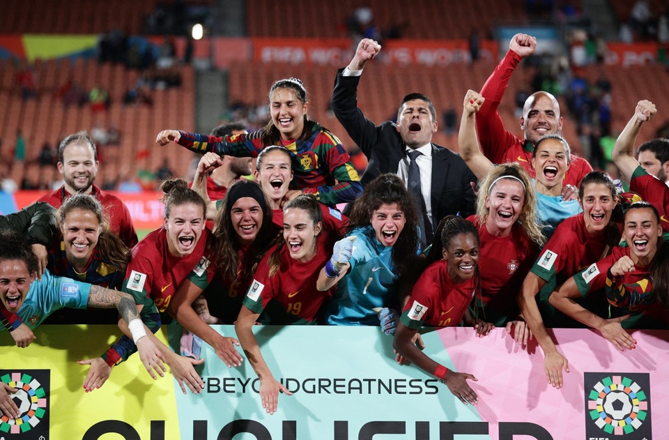 Ảnh bài viết Ronaldo chúc mừng đối thủ của tuyển nữ Việt Nam ở World Cup 2023