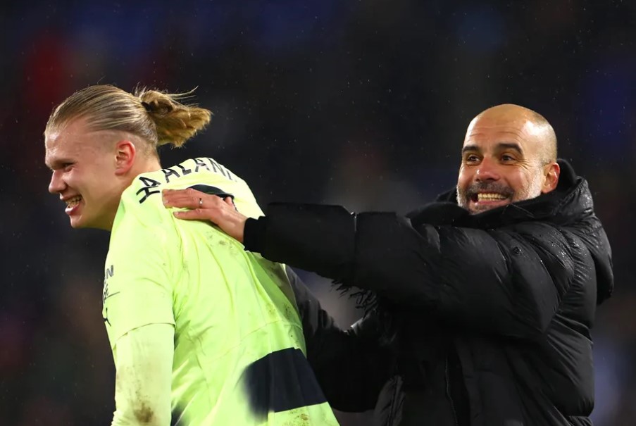 Ảnh bài viết Giám đốc Bayern phá vỡ im lặng về việc không chiêu mộ Haaland