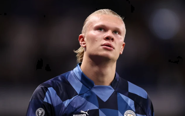 Ảnh bài viết Dietmar Hamann chỉ ra tiền đạo giỏi hơn cả Haaland