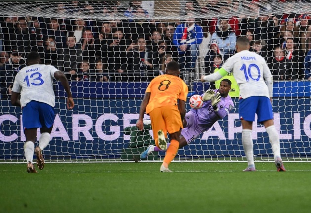 Ảnh bài viết Người hùng tuyển Pháp lên tiếng về quả penalty hỏng ăn của Depay