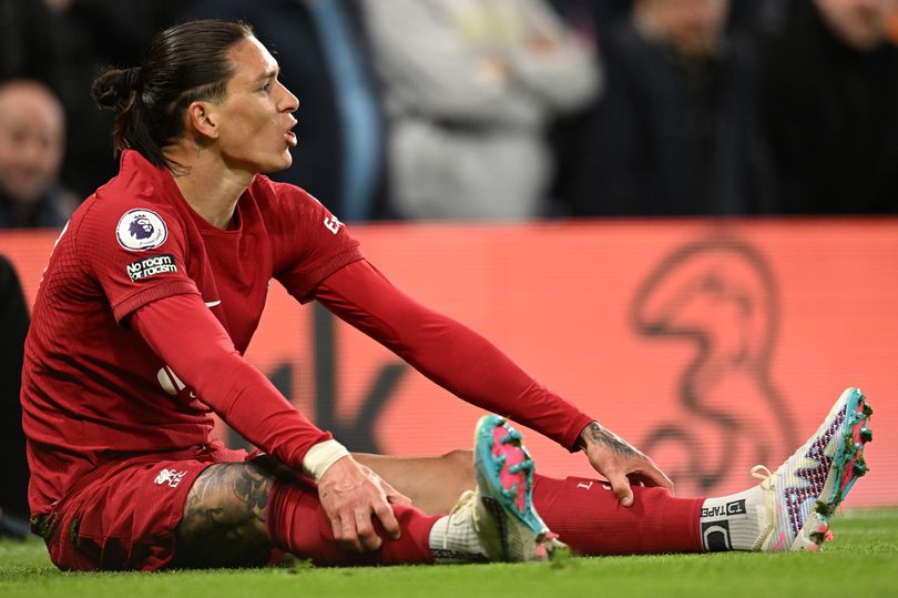 Ảnh bài viết Sturridge gửi lời khuyên cho Nunez