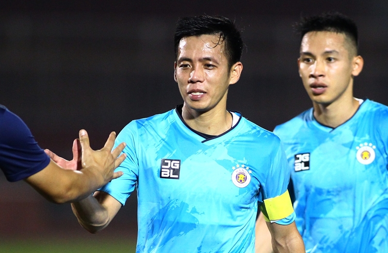 Ảnh bài viết CLB Hà Nội khiếu nại án kỷ luật Văn Quyết