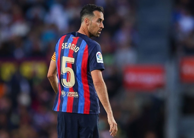Ảnh bài viết Busquets rời Barca: Tạm biệt, tượng đài của sự tối giản!
