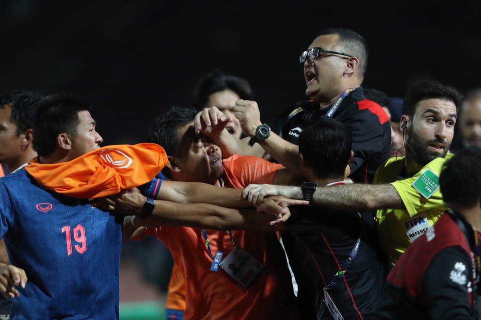 Ảnh bài viết Hỗn chiến ở chung kết SEA Games và vấn đề của bóng đá Indonesia