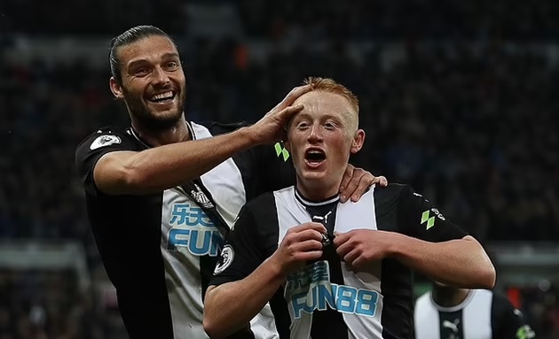 Ảnh bài viết CHÍNH THỨC: Newcastle 'trảm' 8 cái tên, có kẻ hạ sát Man Utd