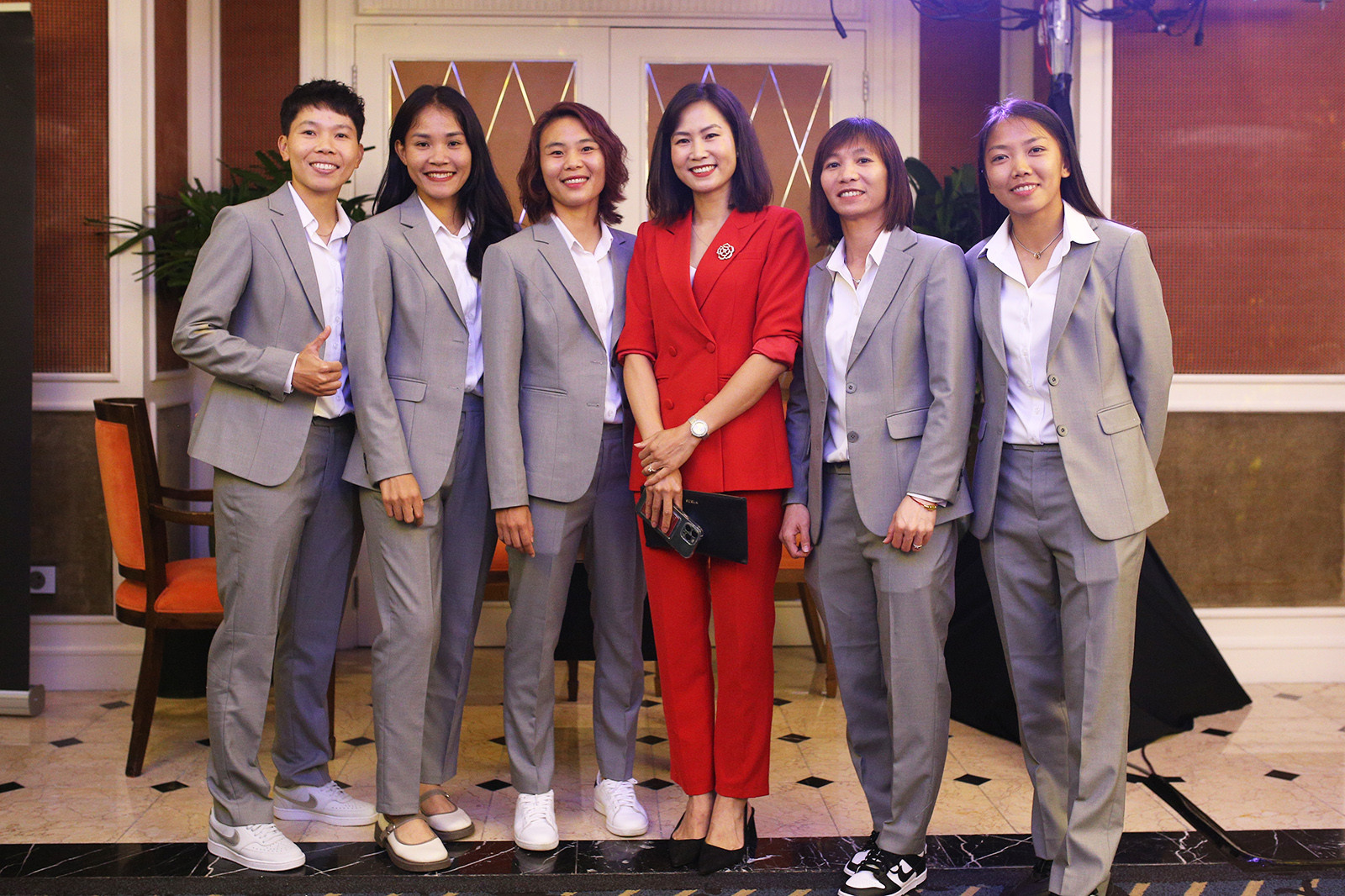 Ảnh bài viết Tuyển nữ Việt Nam nhận quà đặc biệt trước ngày đi World Cup