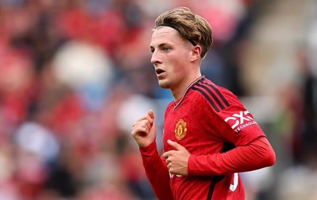 Ảnh bài viết Man United chấp nhận bán Charlie Savage cho Reading