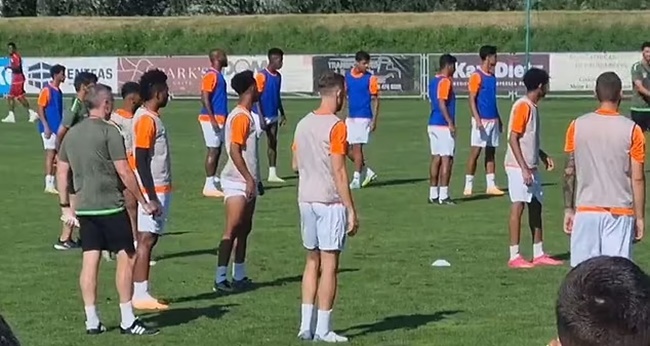 Ảnh bài viết Thương vụ chưa chính thức, Henderson đã bắt đầu tập luyện ở Al-Ettifaq