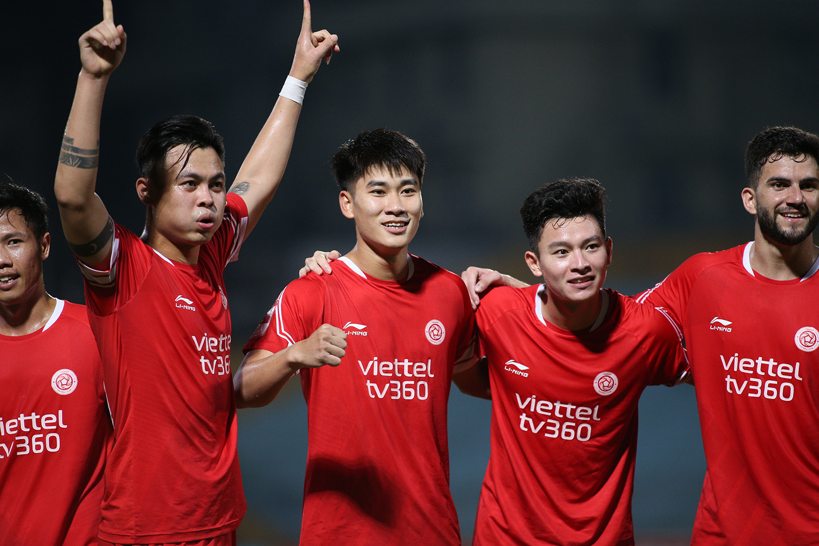 Ảnh bài viết Đua vô địch V-League: Viettel âm thầm chờ 'cướp cờ'