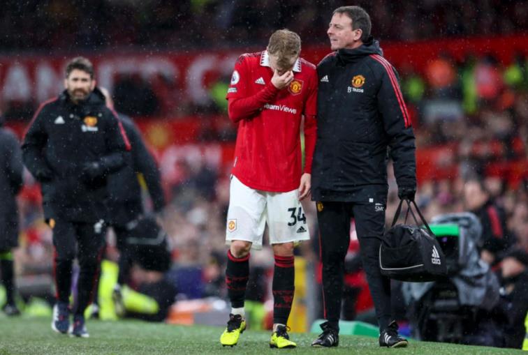 Ảnh bài viết Chủ tịch lên tiếng về thương vụ Van de Beek