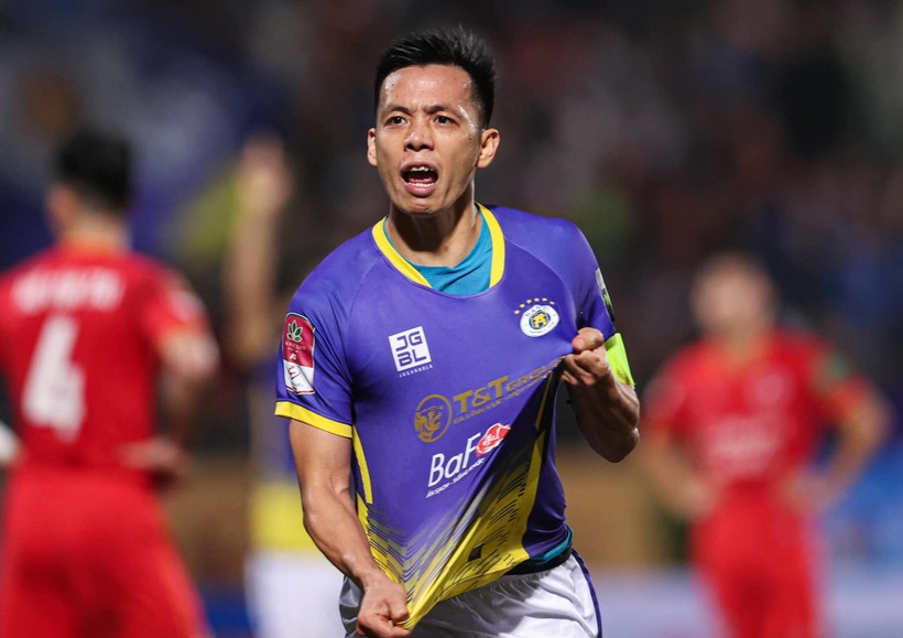 Ảnh bài viết Văn Quyết bất ngờ trượt đề cử Cầu thủ xuất sắc nhất V-League 2023