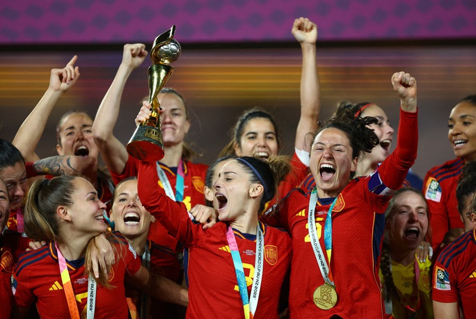 Ảnh bài viết Các nhà vô địch World Cup vẫn từ chối lên tuyển, cựu Chủ tịch LĐBĐ Tây Ban Nha ra tòa