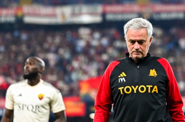 Ảnh bài viết Chuyện gì đang xảy ra với Mourinho?