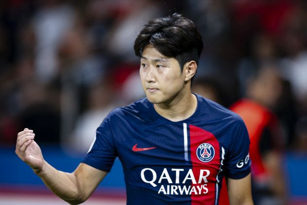 Ảnh bài viết Ghi bàn đầu tiên cho PSG, Lee Kang-in không giấu được sự phấn khích