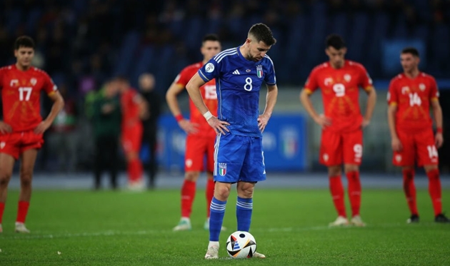 Ảnh bài viết Jorginho sút hỏng penalty: Vết gợn trong chiến thắng của tuyển Italia