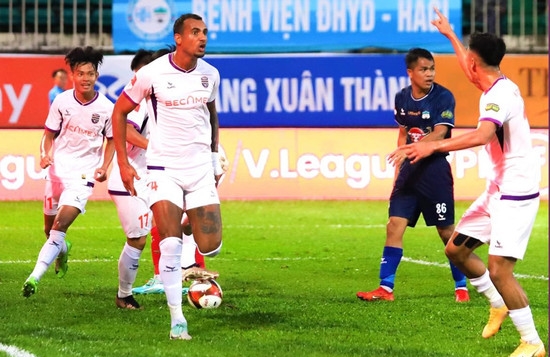 Ảnh bài viết Chưa biết thắng ở V-League, HAGL tiếp tục đội sổ