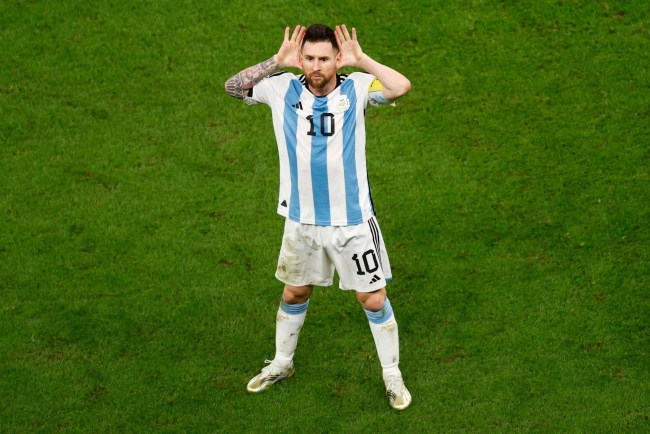 Ảnh bài viết Messi tự nhận mình là 'kẻ ngốc'