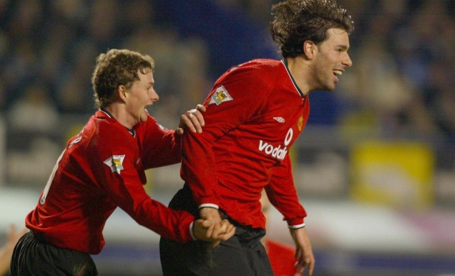 Ảnh bài viết Những cầu thủ suýt bước vào 'CLB 100 Premier League'