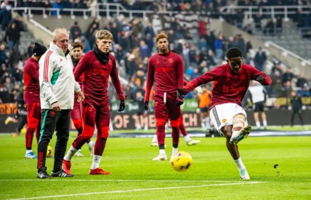 Ảnh bài viết Ten Hag thực hiện 4 thay đổi, Man United ra sân với đội hình nào đấu Chelsea?
