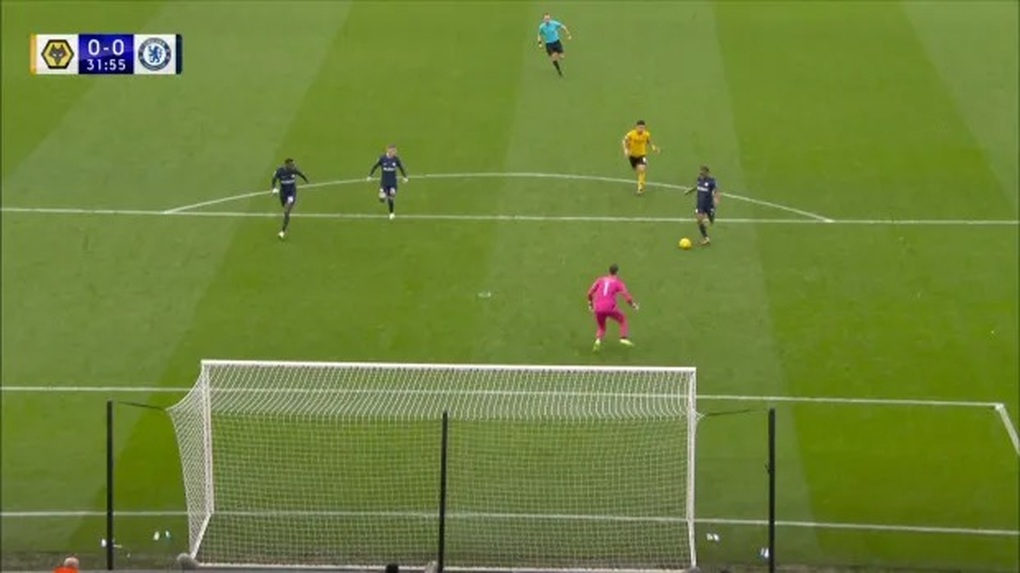 Ảnh bài viết Cận cảnh pha xử lý IQ 'âm vô cực' của Raheem Sterling 