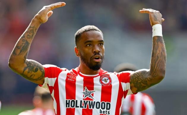 Ảnh bài viết Quên đi Toney, có tiền đạo như Aguero kết hợp Falcao để Arsenal theo đuổi