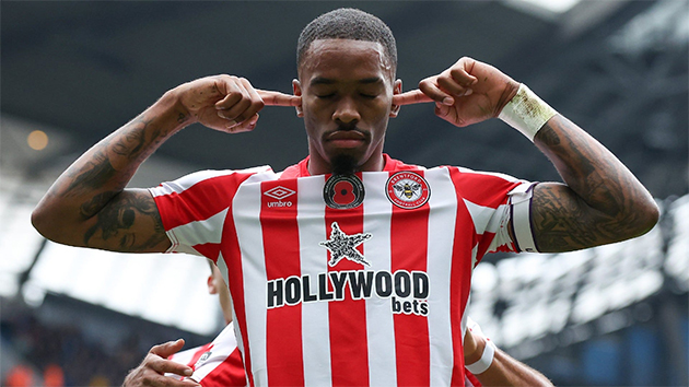 Ảnh bài viết Walcott chỉ ra cái tên Arsenal cần mua sau thất bại trước Porto