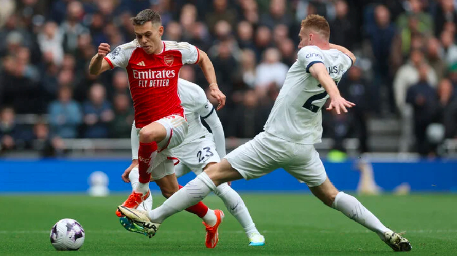 Ảnh bài viết Hậu vệ Tottenham: “Arsenal không hay hơn chúng tôi”
