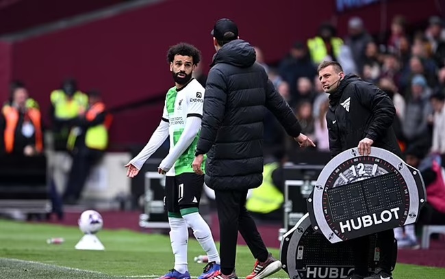 Ảnh bài viết Chuyên gia đọc khẩu hình xác nhận đoạn hội thoại giữa Salah - Klopp